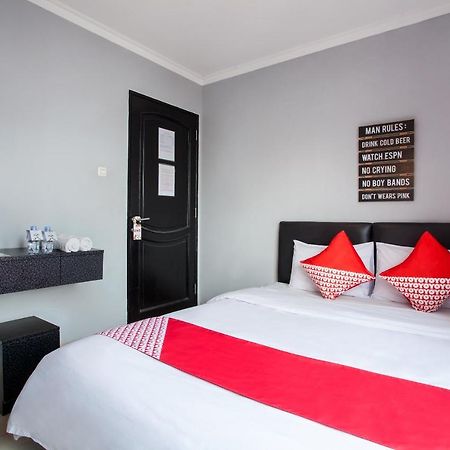Oyo 105 La Maison D Ilona Jakarta Exteriér fotografie