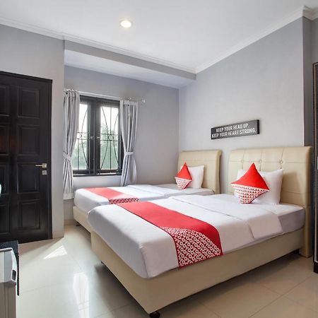 Oyo 105 La Maison D Ilona Jakarta Exteriér fotografie